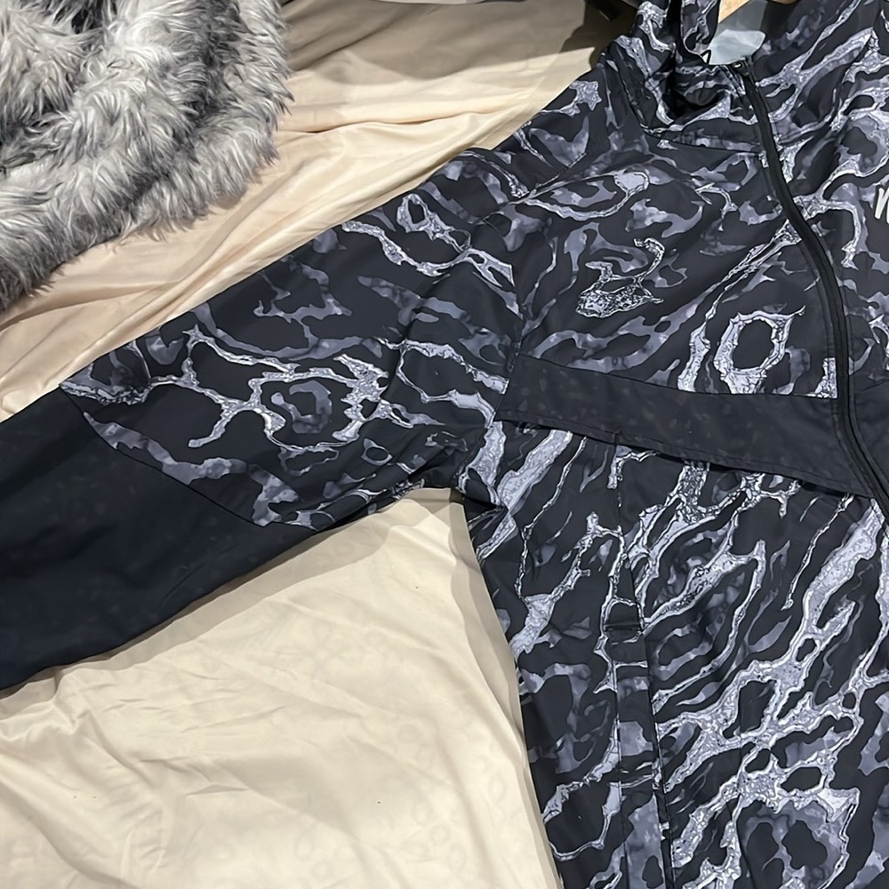 Nike Runner Jacket - image 4